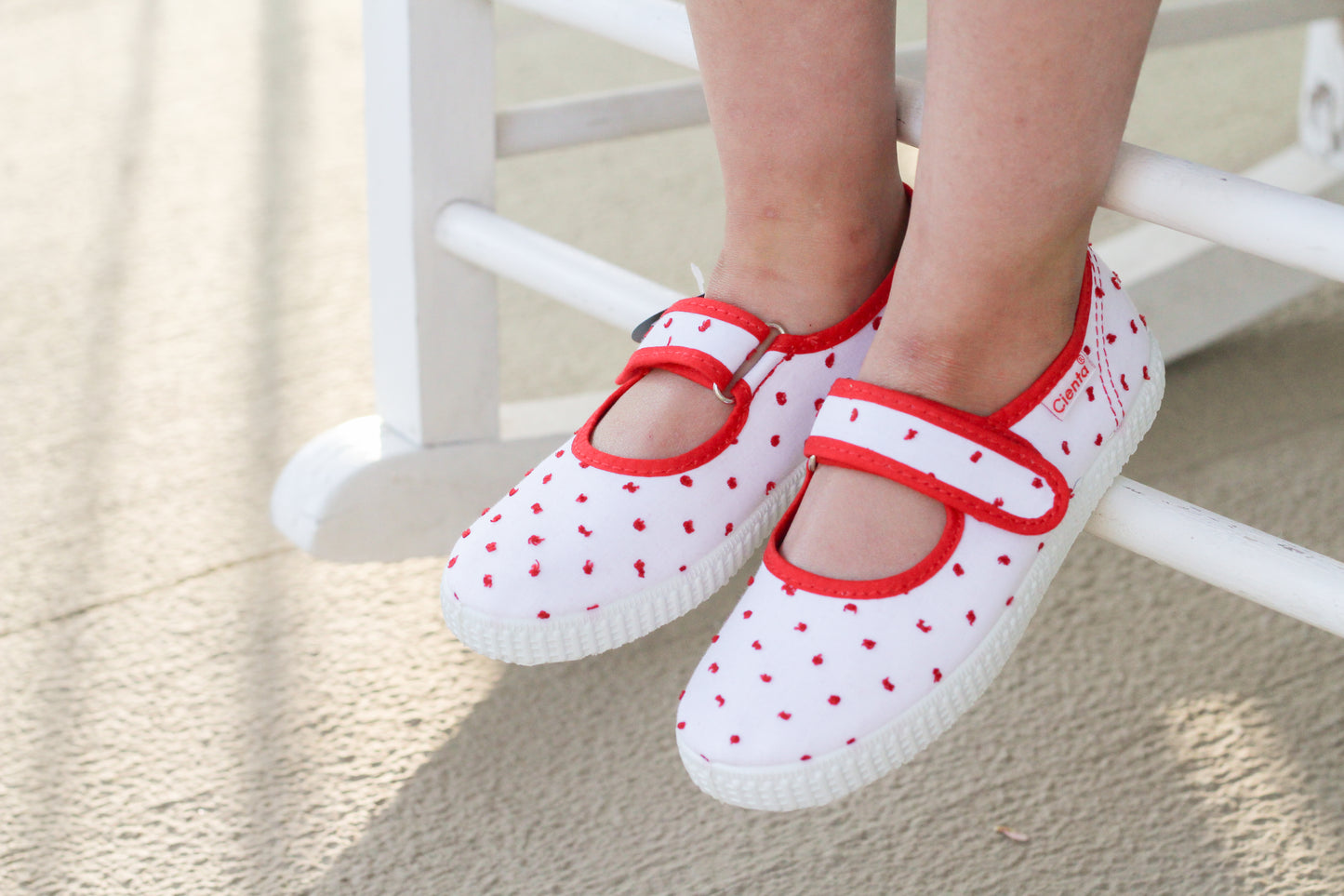 Cienta Mary Jane - Red Swiss Dot